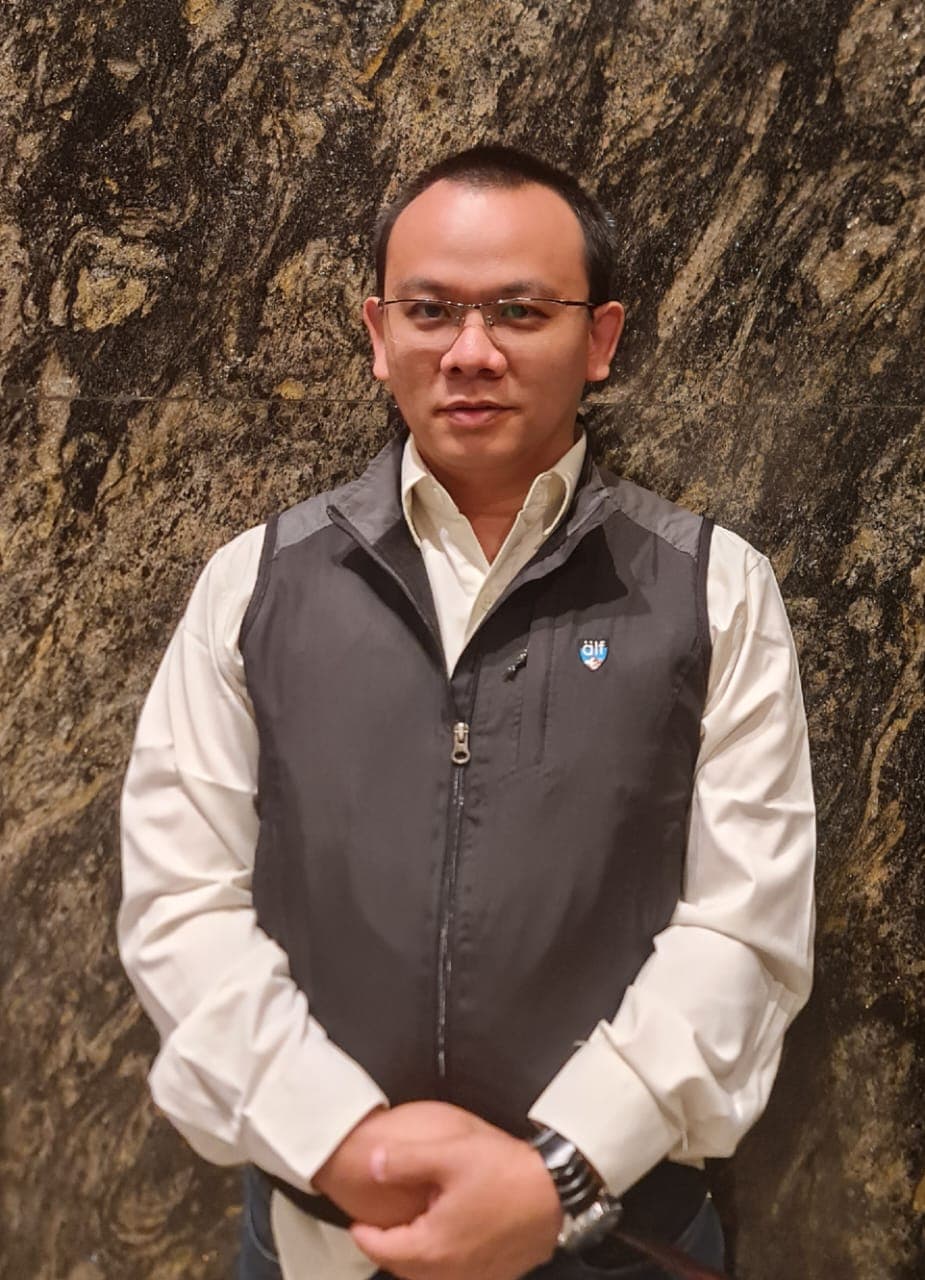 Mr. Steven Lie